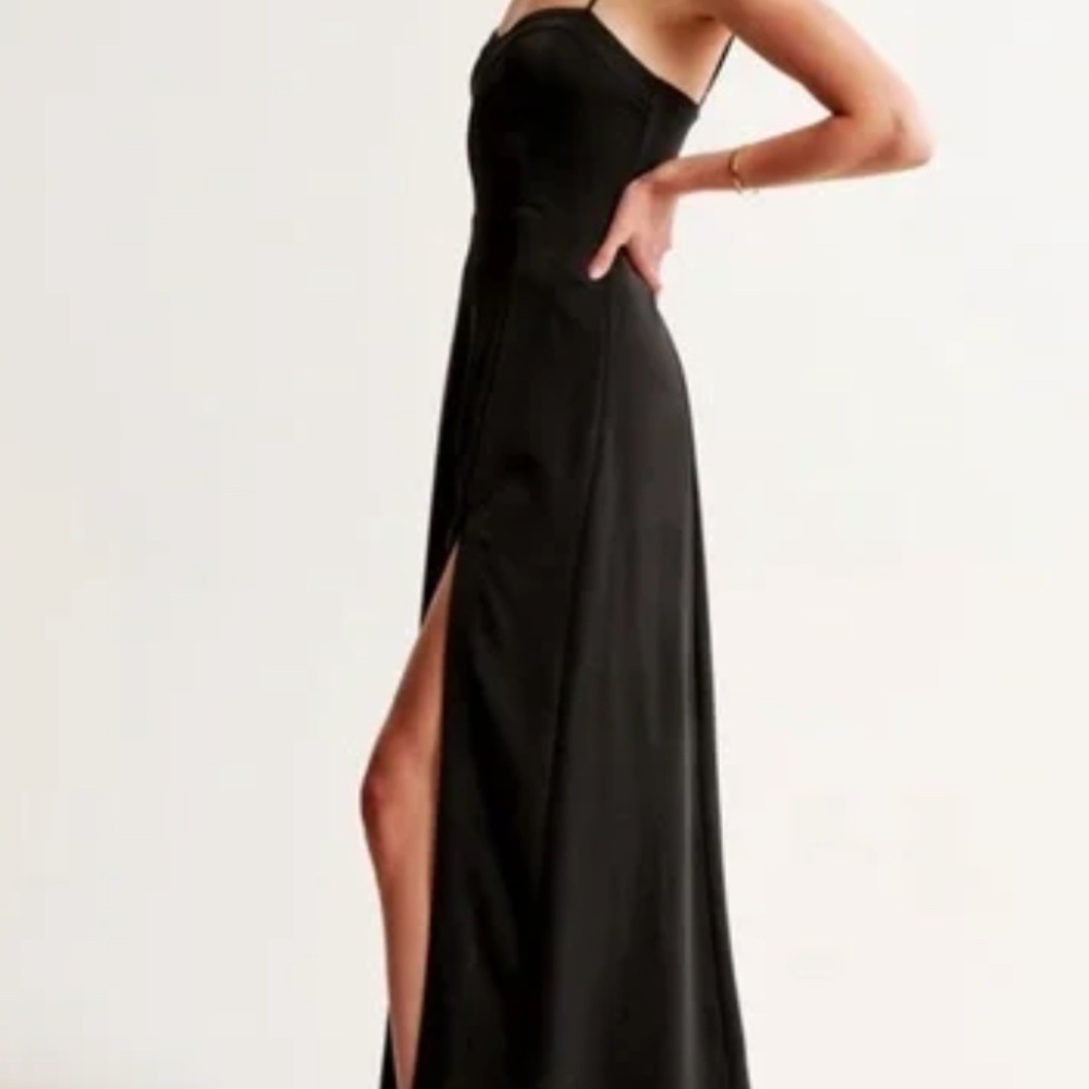 The A&F Camille Maxi Dress - Picture 7 of 7